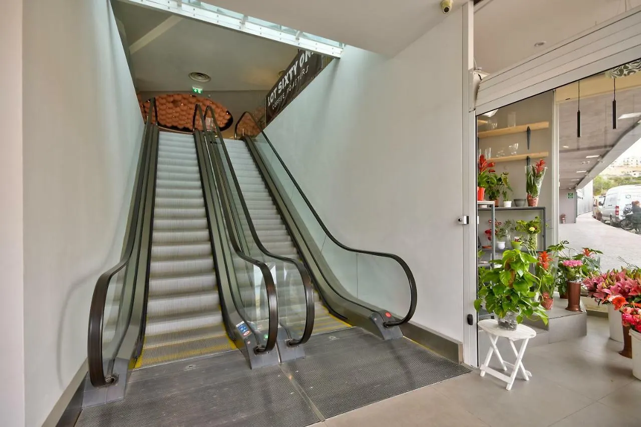Spinola Park - The One Bedroom Loft San Ġiljan